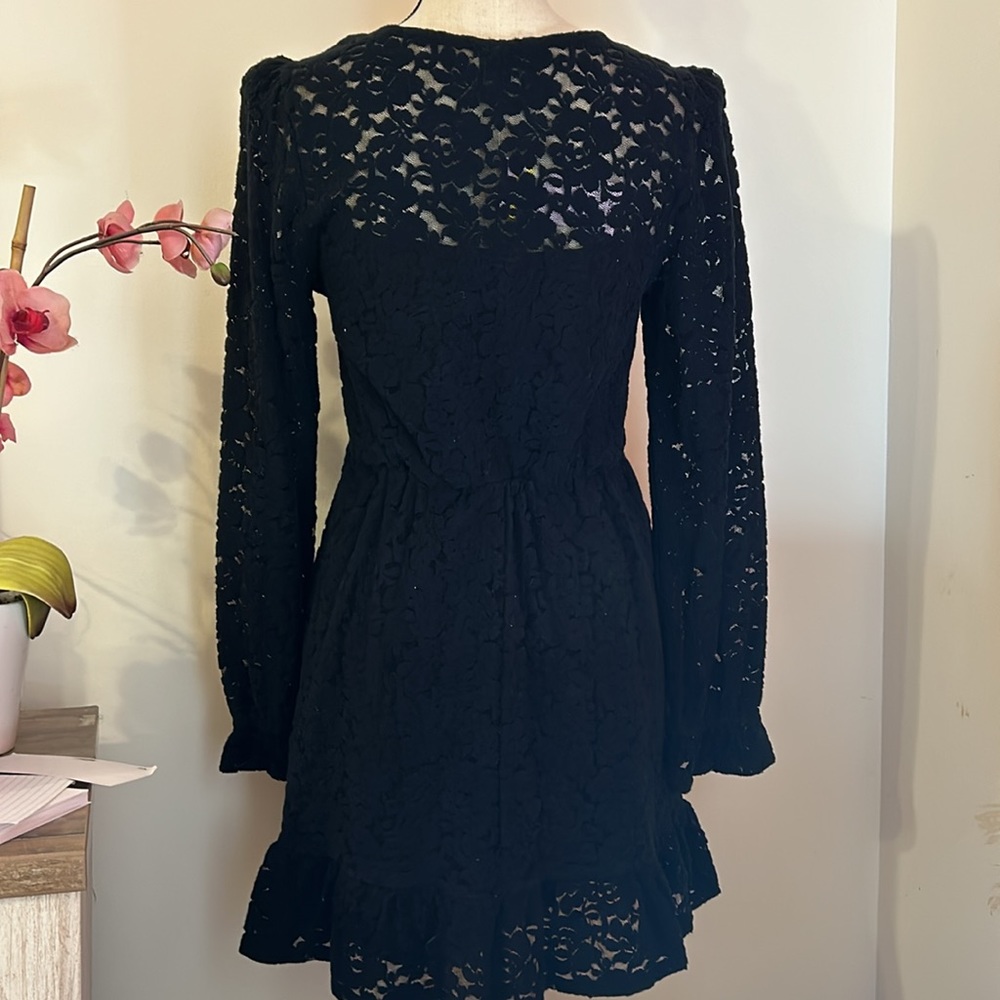 PRETTY BLACK LACE DRESS - Picture 3 of 4